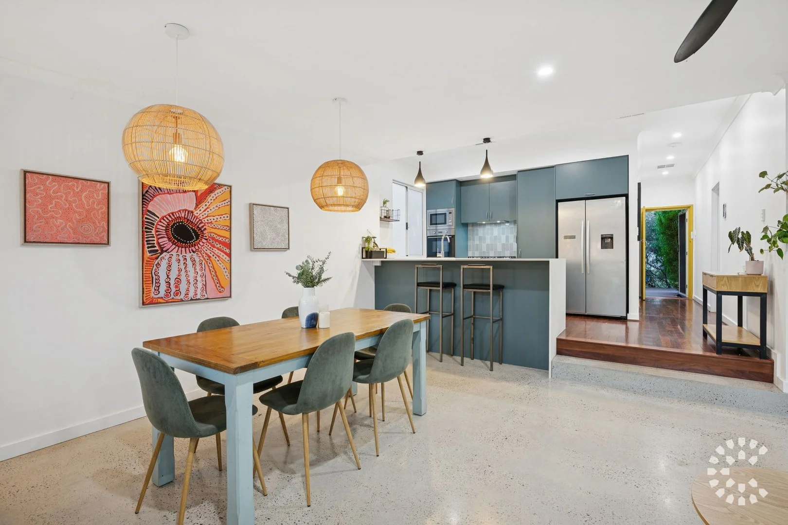 11 Lee Avenue, Hilton WA 6163
