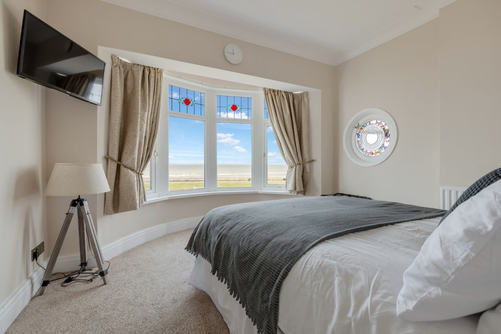 Additional image 15 of 5 bed detached house for saleQueens Promenade, Bispham FY2