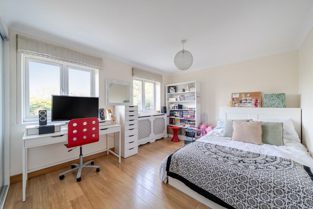 Additional image 10 of 5 bed detached house for saleRosslyn Park, Weybridge KT13