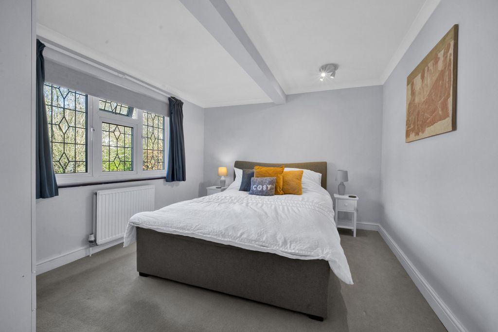 Additional image 19 of 5 bed detached house for saleThe Close, Bourne End SL8