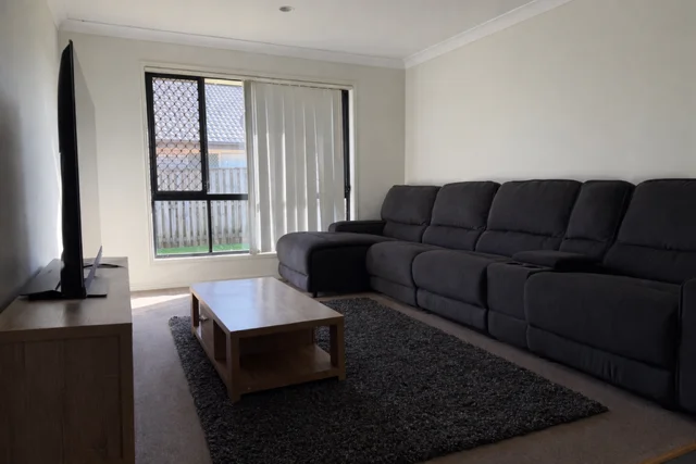 16 Tedar Close, Bellmere QLD 4510 photo 4
