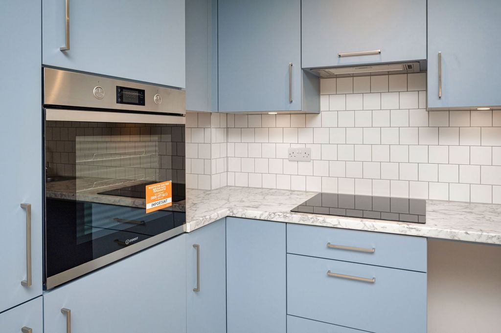 Additional image 5 of 2 bed flat for saleConnaught Place, Brockenhurst SO42