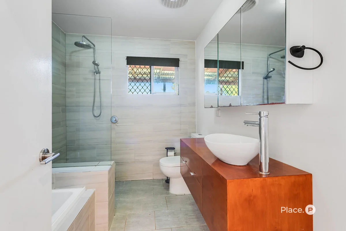 Additional image 12 of 130 Elizabeth Avenue, Clontarf QLD 4019
