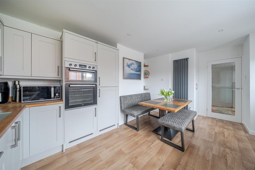 Additional image 12 of 3 bed detached bungalow for saleJames Close, Blandford Forum DT11