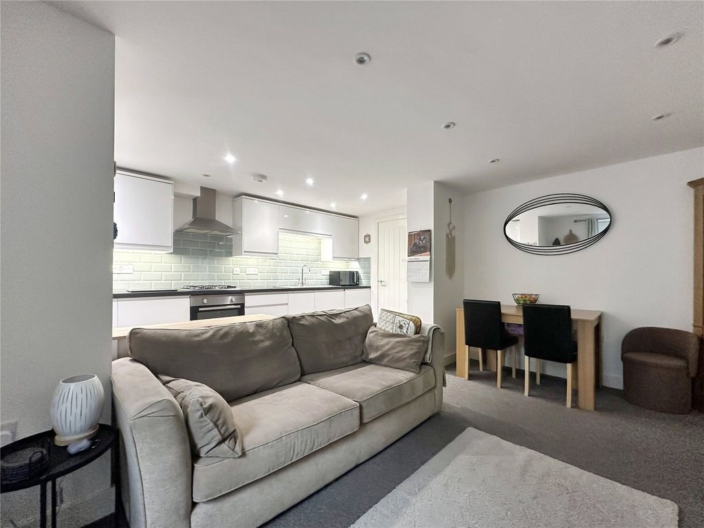 Additional image 3 of 2 bed flat for saleOakfield Street, Blandford Forum, Dorset DT11
