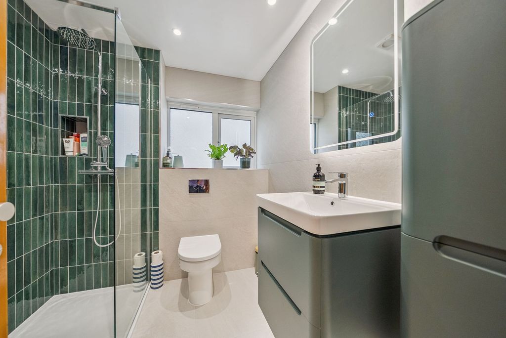 Additional image 29 of 4 bed detached house for sale29 Dalmore Crescent, Helensburgh G84