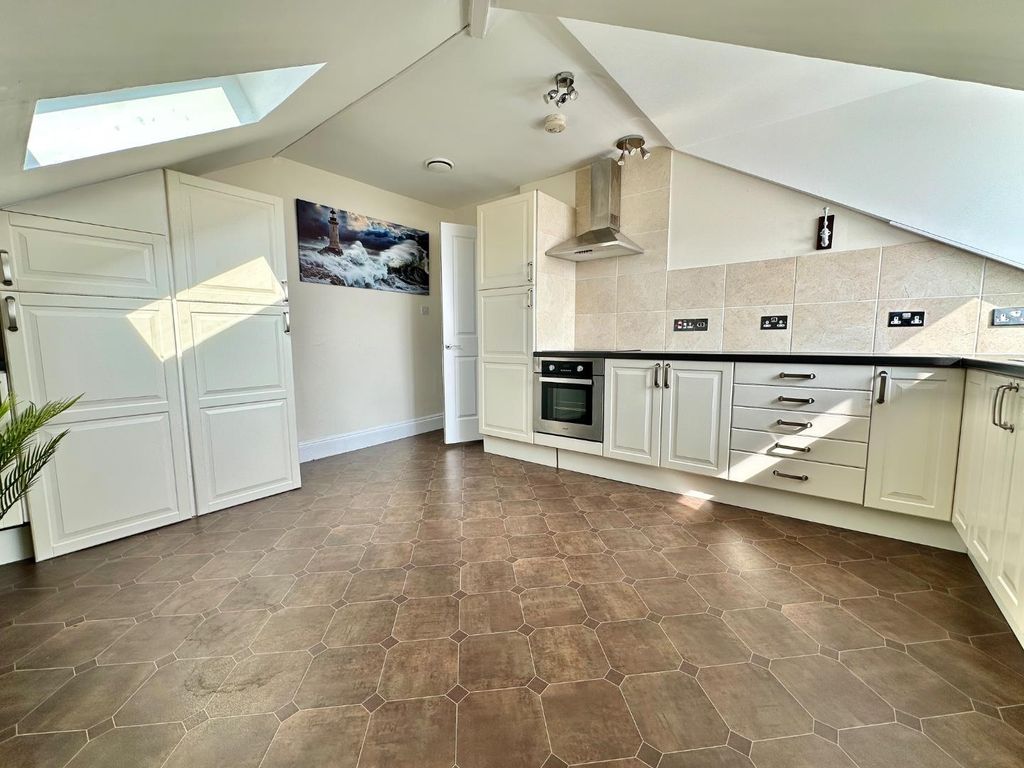 Additional image 12 of 2 bed flat for saleBuxton Road, Weymouth DT4