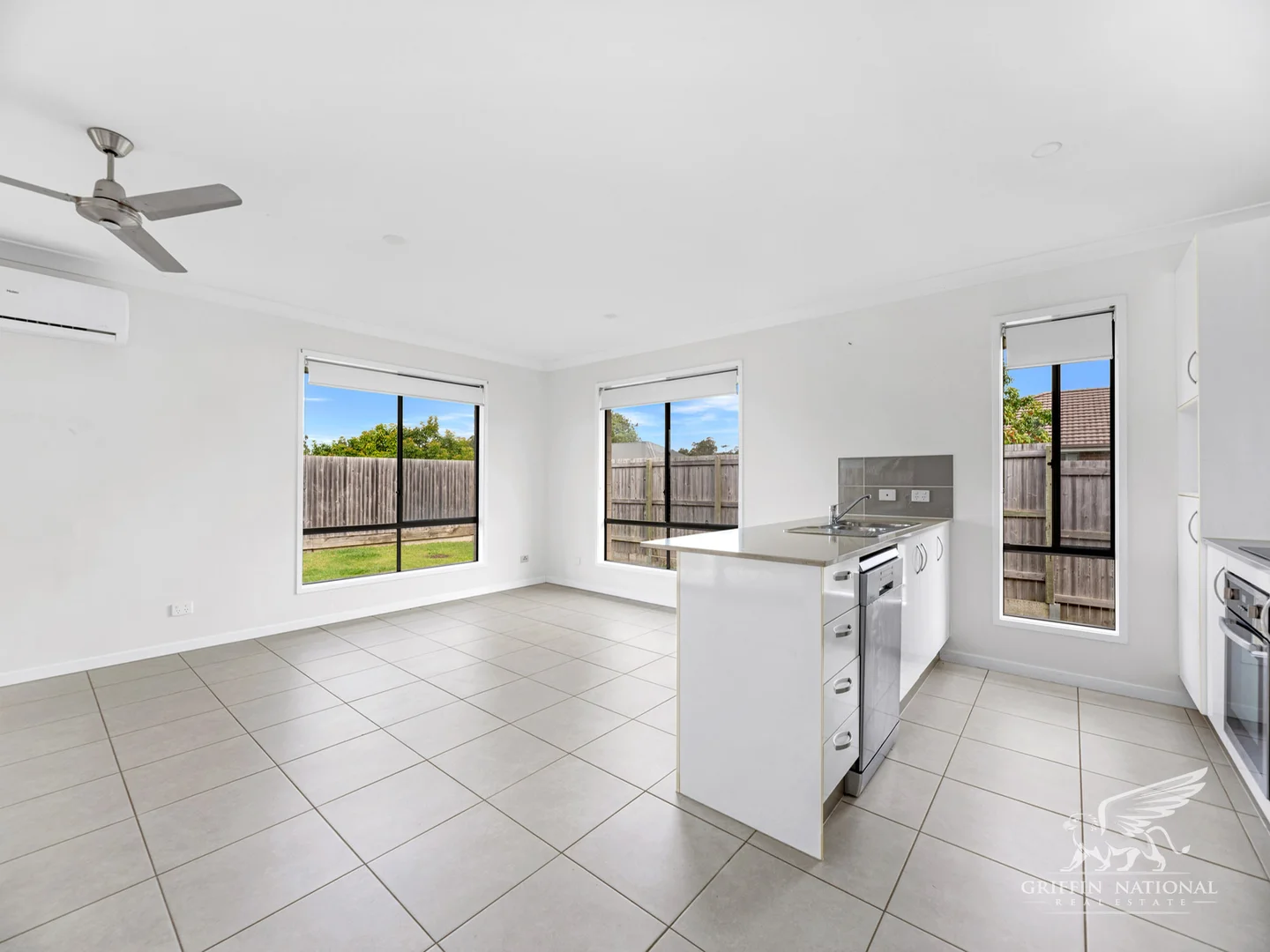 38 Sunseeker St, Burpengary QLD 4505 photo 3