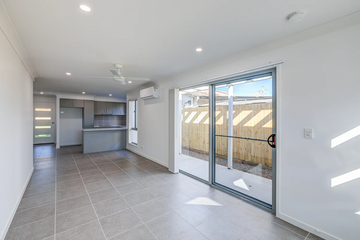Additional image 3 of 1/147B South Station Road, Silkstone QLD 4304