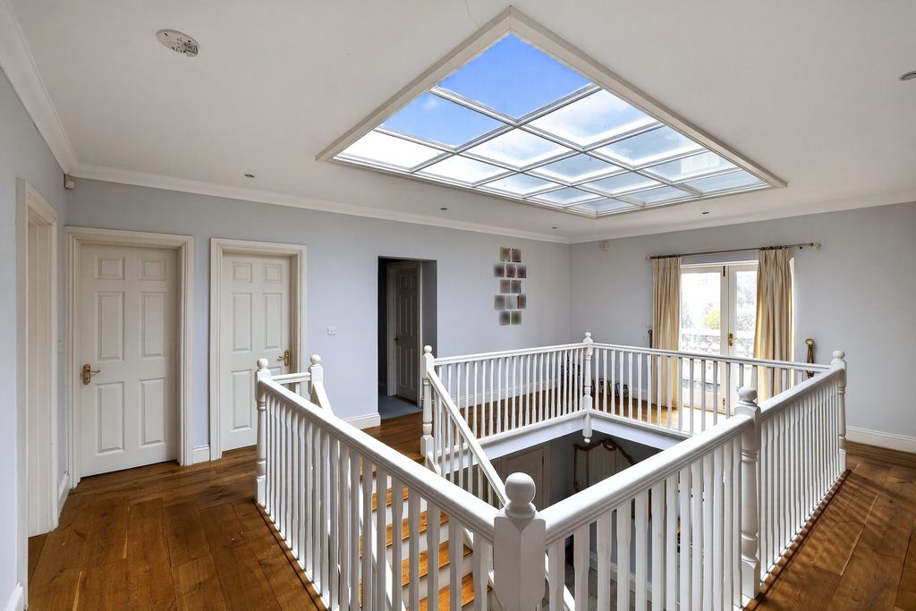 Additional image 4 of 6 bed detached house for saleMain Street, Brampton CA8