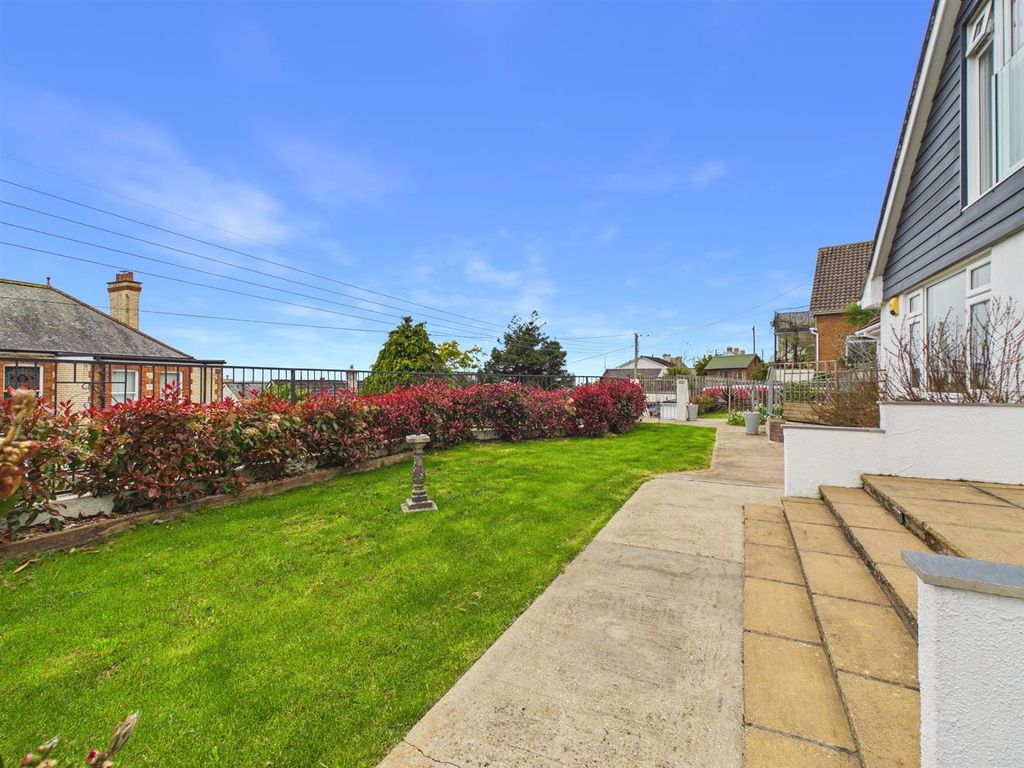 Additional image 18 of 4 bed chalet for saleHigher Park Road, Braunton EX33