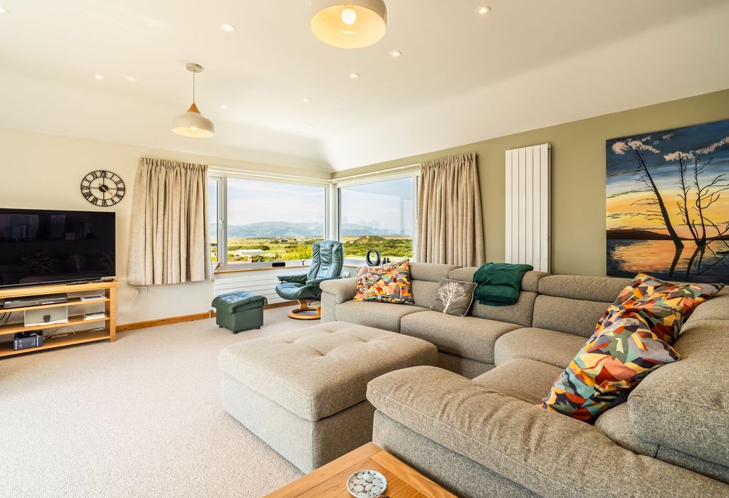 Additional image 3 of 4 bed detached house for saleCrudyrawel, Borth SY24