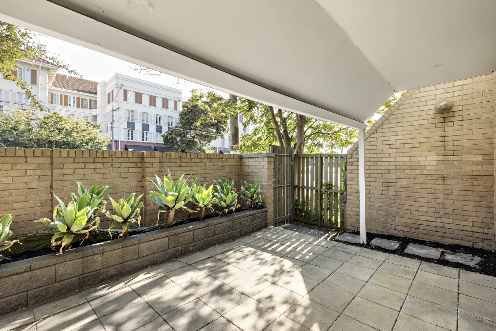 Additional image 7 of 2/20 Commercial Road, Melbourne VIC 3004
