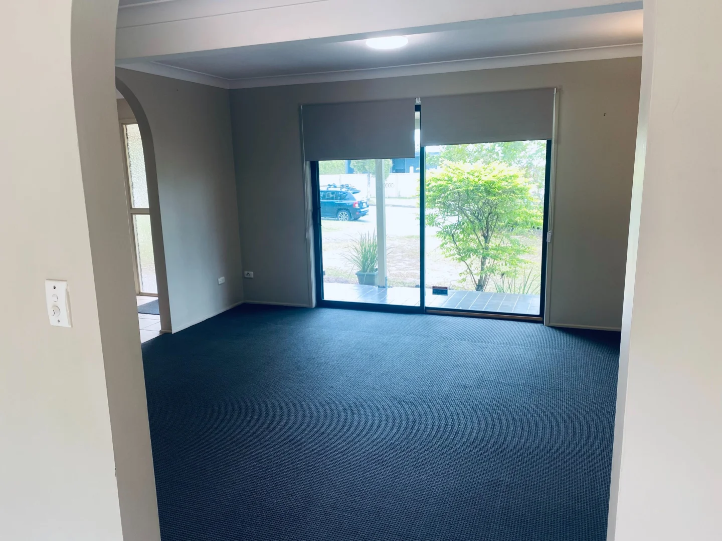 34 Cinderella Dr, Springwood QLD 4127 photo 3