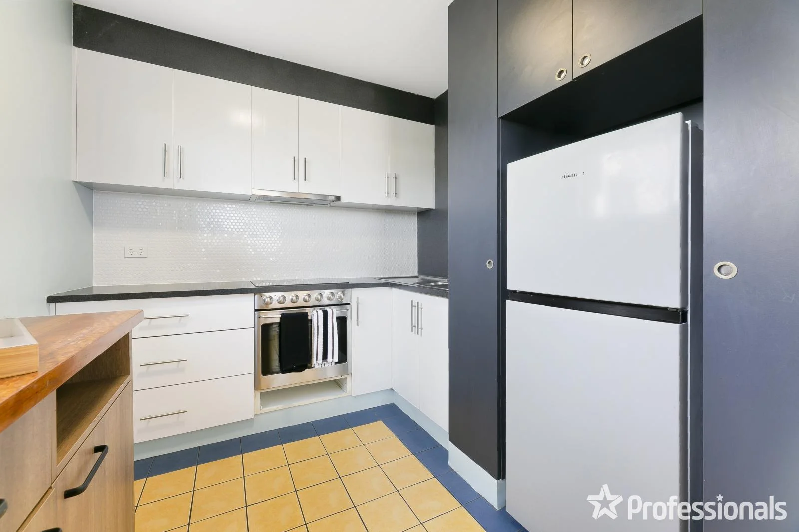 Additional image 2 of 38/3049 Surfers Paradise Blvd, Surfers Paradise QLD 4217