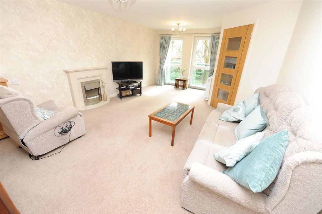 Additional image 2 of 1 bed flat for saleHighfield Road, Idle, Bradford BD10
