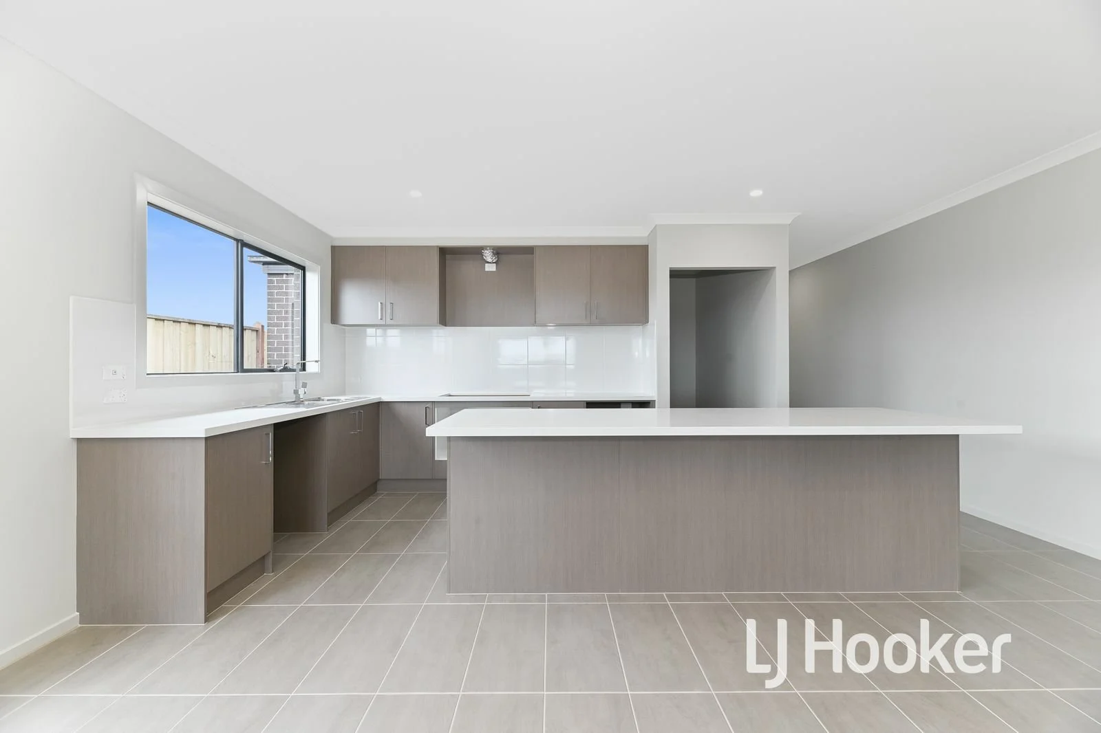 Additional image 3 of 8 Scenic Rise, Pakenham VIC 3810