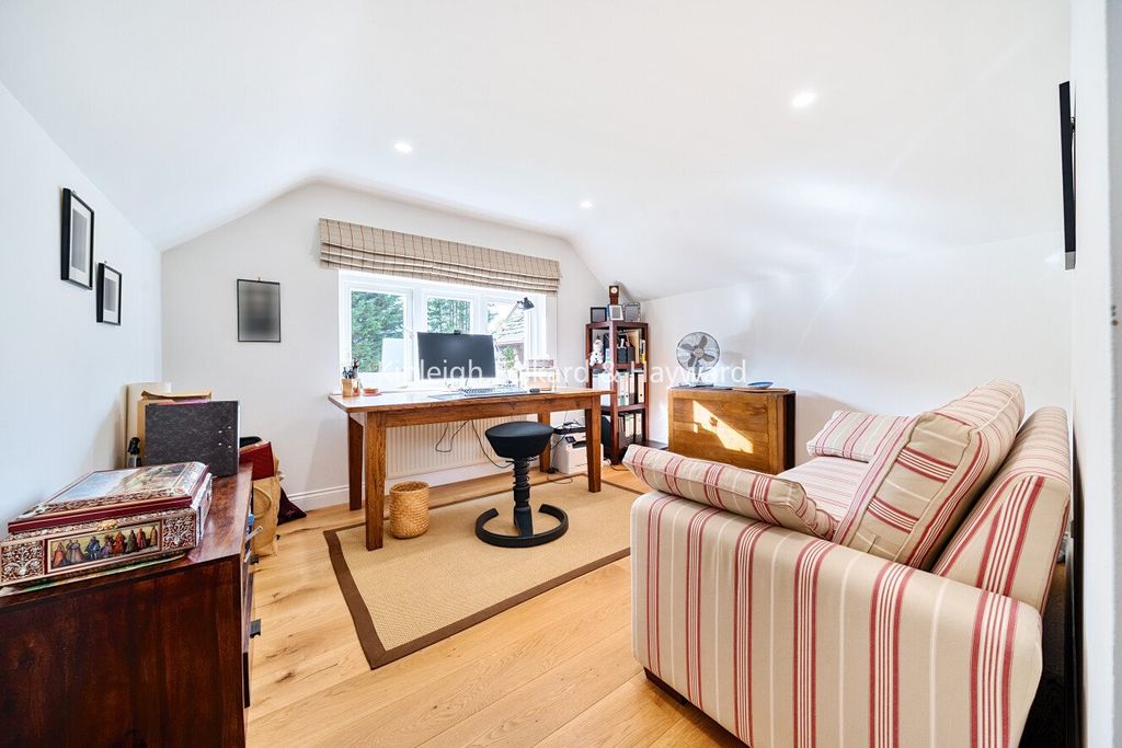 Additional image 11 of 5 bed detached house for saleHawthorne Road, Bromley, Kent BR1