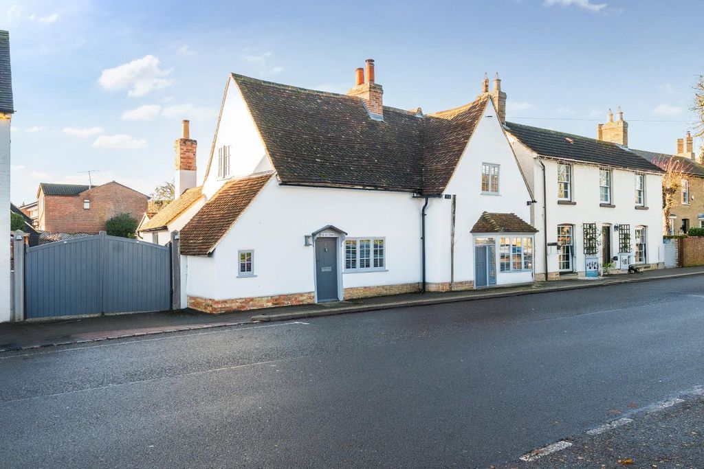 4 bed detached house for saleHigh Street, Great Barford MK44