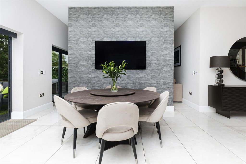 Additional image 16 of 5 bed detached house for saleThe Beeches, Birkenshaw, Bradford BD11