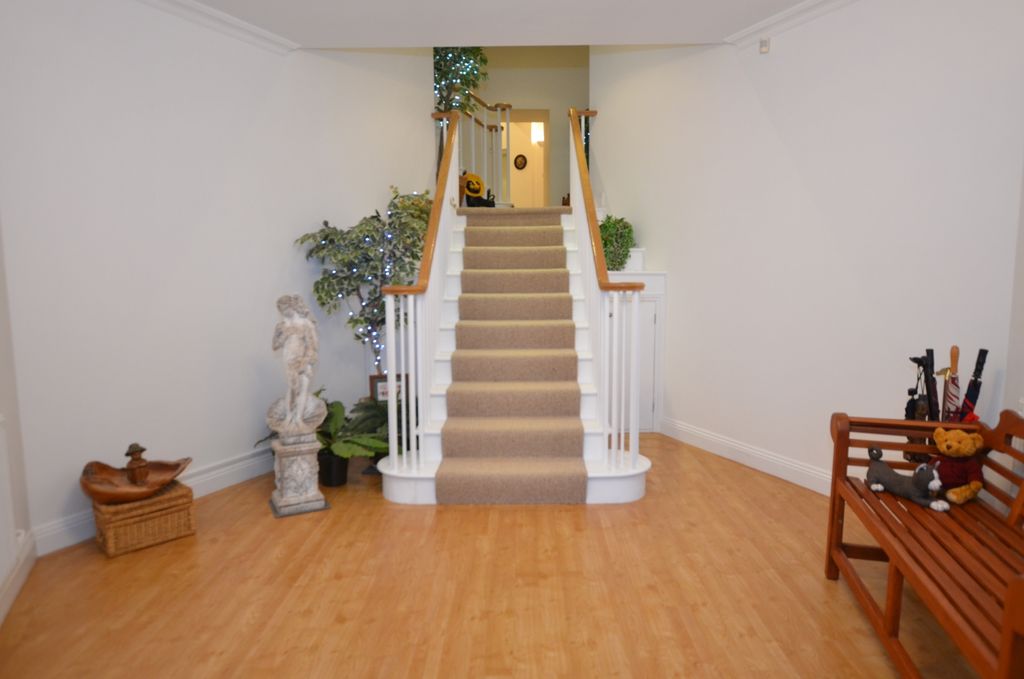 Additional image 5 of 5 bed terraced house for sale32 Tremayne House Park Drive, Bodmin PL31