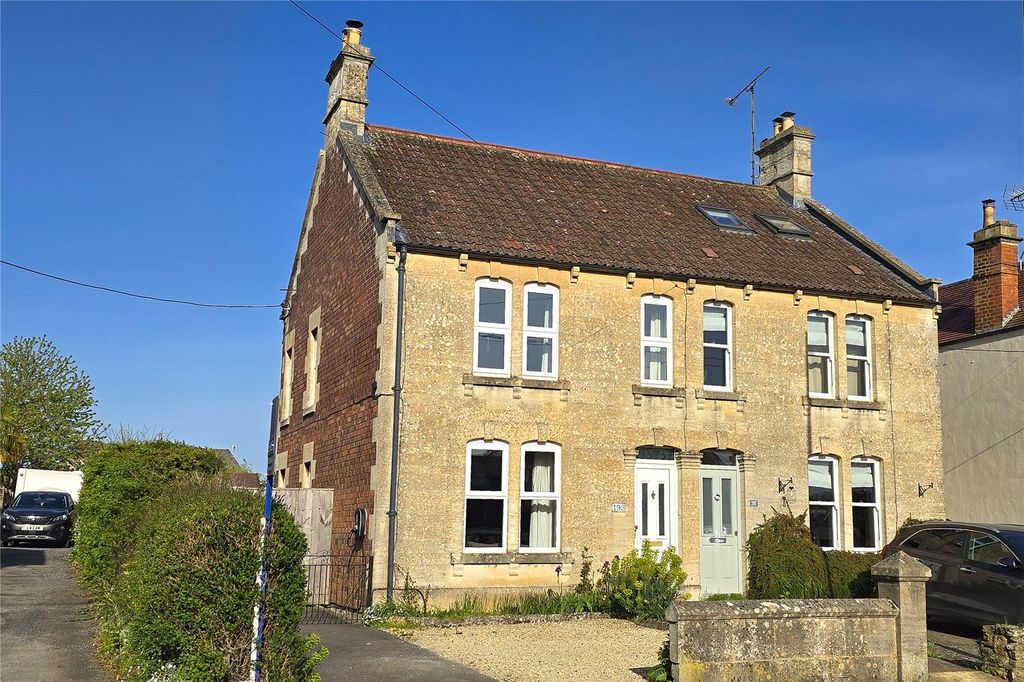 3 bed semi-detached house for saleTrowbridge Road, Bradford-On-Avon BA15