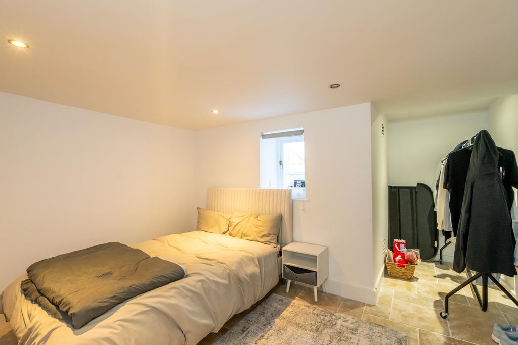 Additional image 9 of 2 bed maisonette for saleMaisonette, Park Road, Bognor Regis PO21
