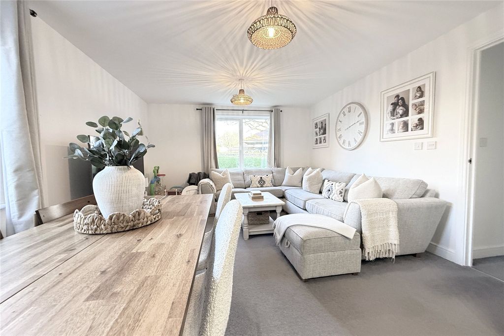 Additional image 3 of 2 bed flat for saleHotham Drive, Binfield, Bracknell RG42