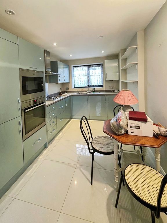 Additional image 7 of 1 bed flat for saleBlenheim Road, Kidlington OX5