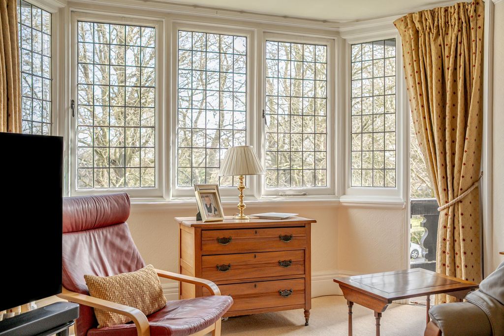 Additional image 9 of 3 bed flat for salePark Avenue, Harrogate HG2