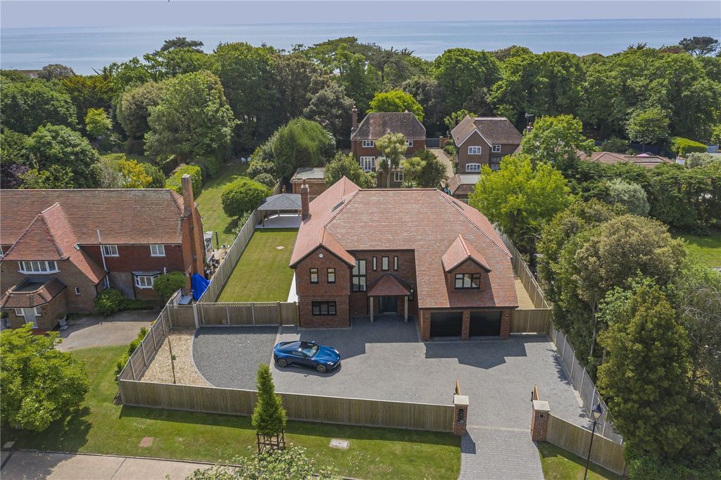 Additional image 4 of 5 bed detached house for saleKingsway, Aldwick, West Sussex PO21