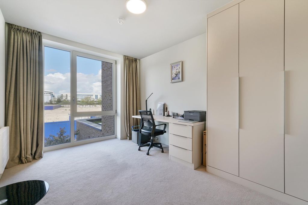 Additional image 18 of 4 bed town house for saleIsambard Court, Brentford TW8