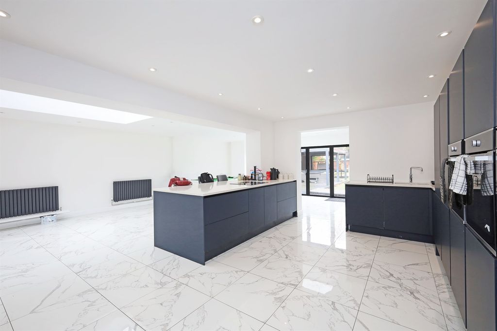 Additional image 5 of 3 bed detached house for saleSleaford Road PE21