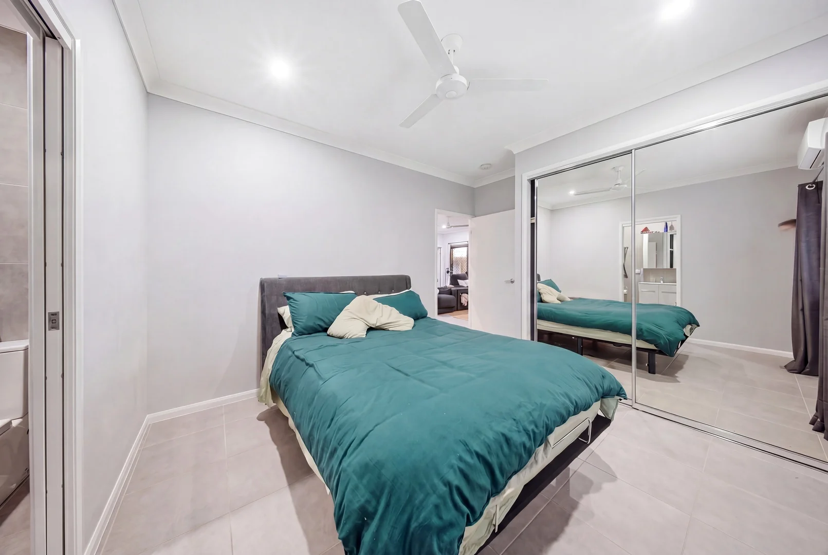 Additional image 6 of 2/5A Hugh Street, West End QLD 4810