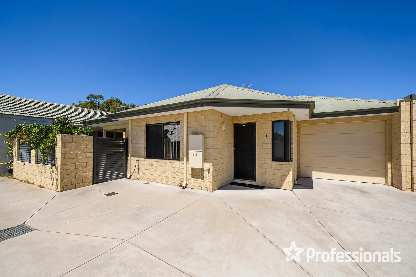33A Wardlow Way, Balga WA 6061