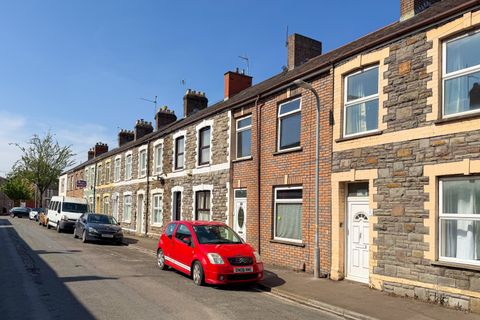 Diamond Street, Splott CF24