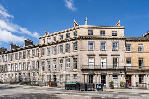 Leopold Place, Edinburgh EH7