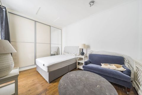 Cranley Gardens, South Kensington, London SW7, Studio to rent