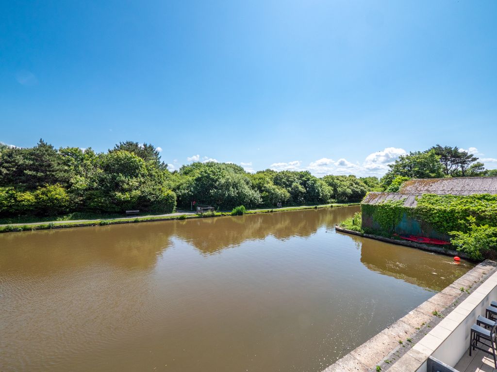 Additional image 16 of 2 bed flat for saleCanalside, Higher Wharf, Bude EX23