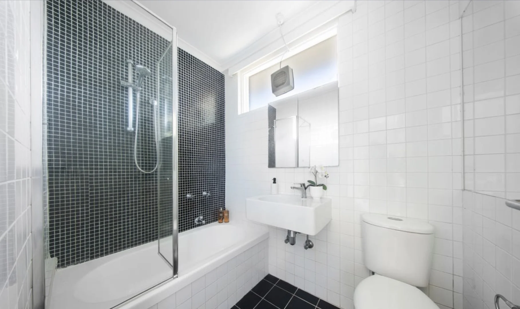 Additional image 6 of 7/2 Pozieres Avenue, Elwood VIC 3184