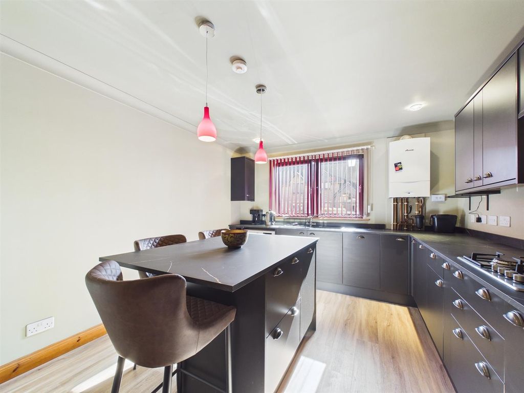 Additional image 3 of 2 bed flat for sale5 Manor Court, Coupar Angus Road, Blairgowrie PH10