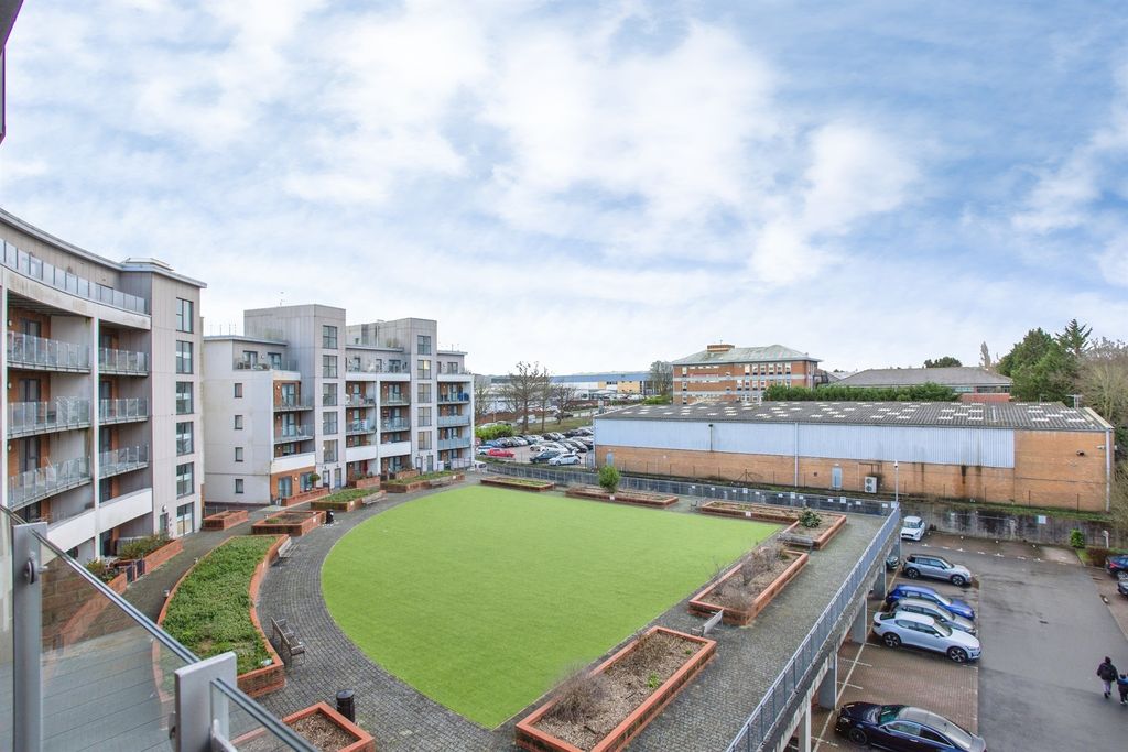Additional image 13 of 2 bed flat for saleManor Way, Borehamwood WD6