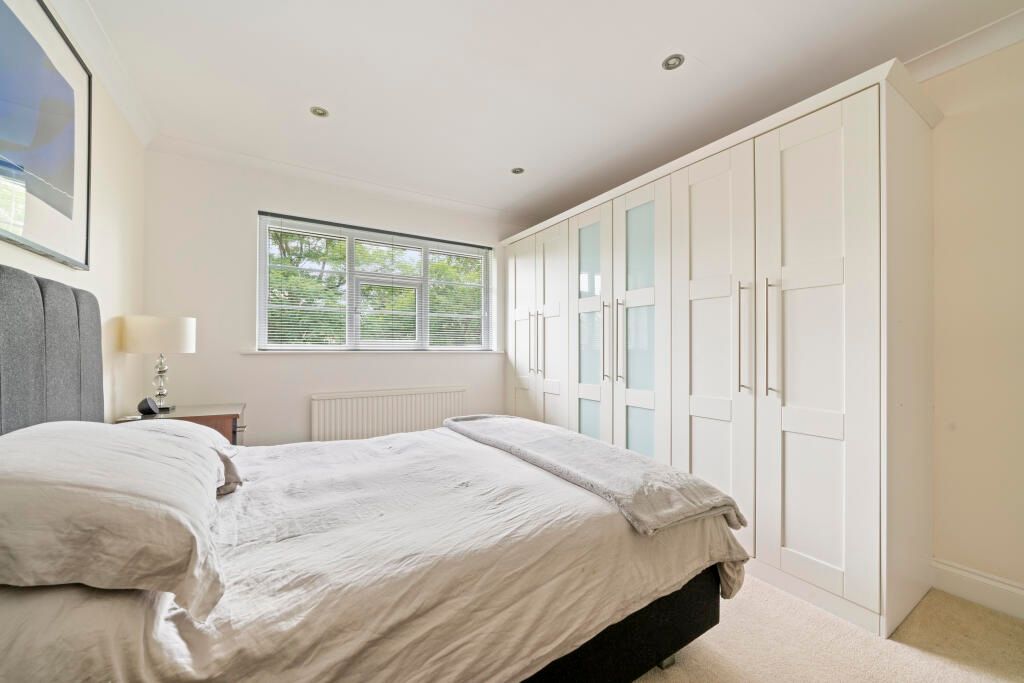 Additional image 10 of 2 bed flat for saleRay Drive, Maidenhead SL6