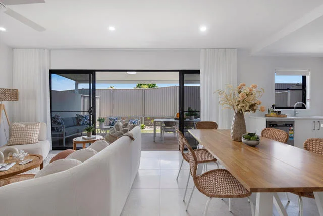 Additional image 3 of 10/19 Sunrise Court, Merrimac QLD 4226