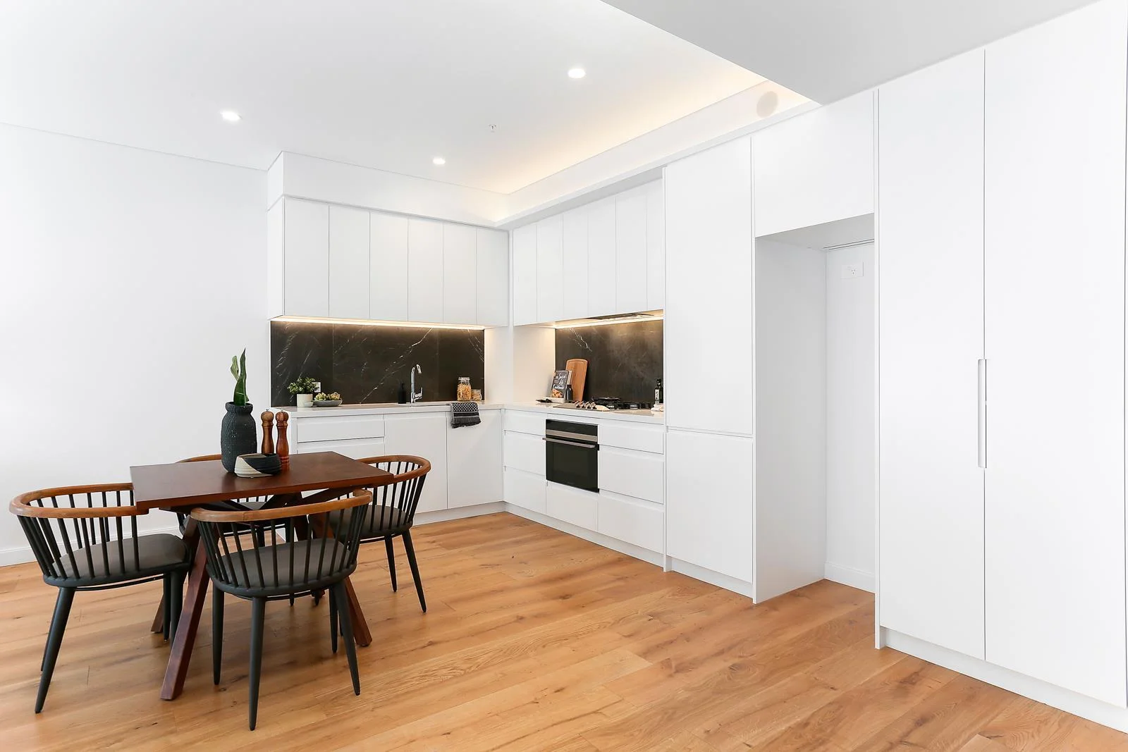 404/13 Oscar Street, Chatswood NSW 2067