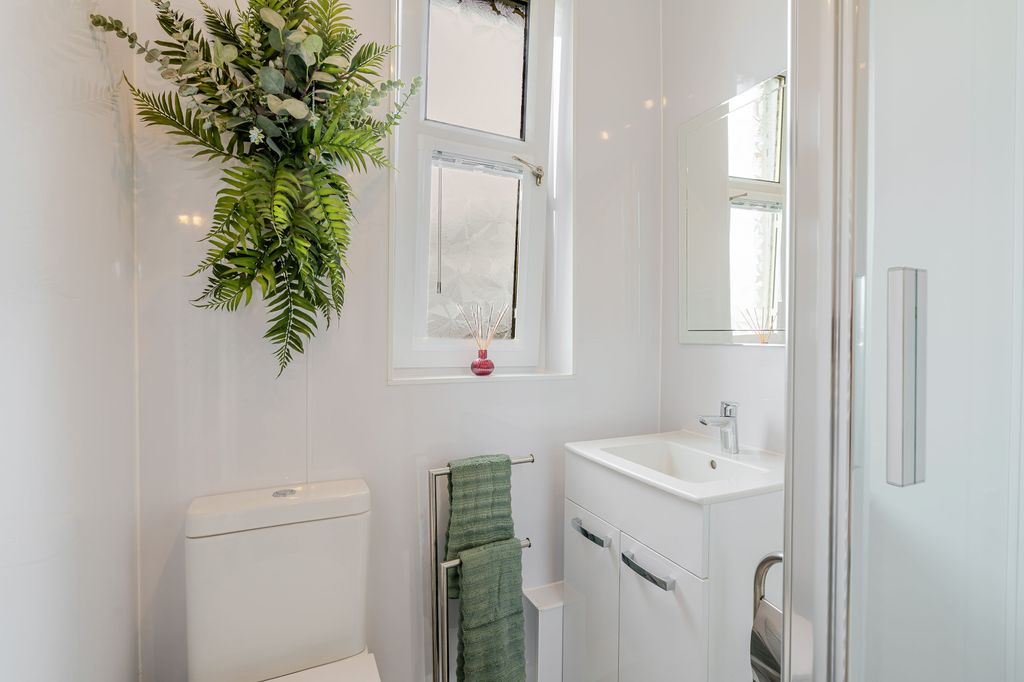 Additional image 20 of 2 bed flat for sale93 Redford Road, Edinburgh EH13