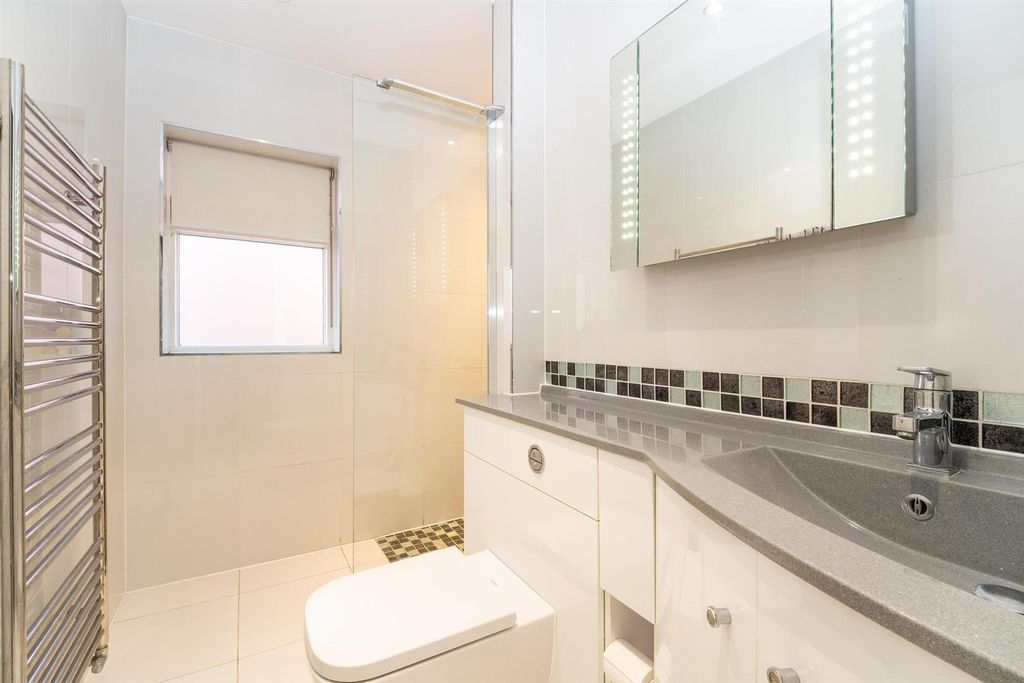 Additional image 14 of 4 bed semi-detached house for saleOakwood Avenue, Borehamwood WD6