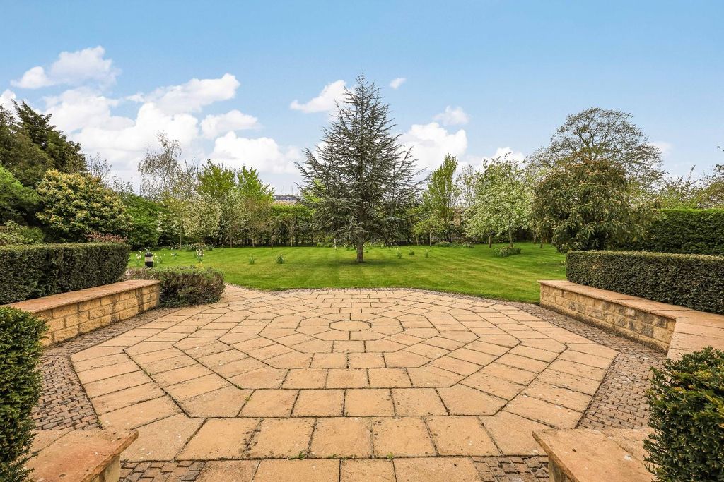 Additional image 20 of 2 bed flat for sale193 Huntingdon Road, Cambridge CB3