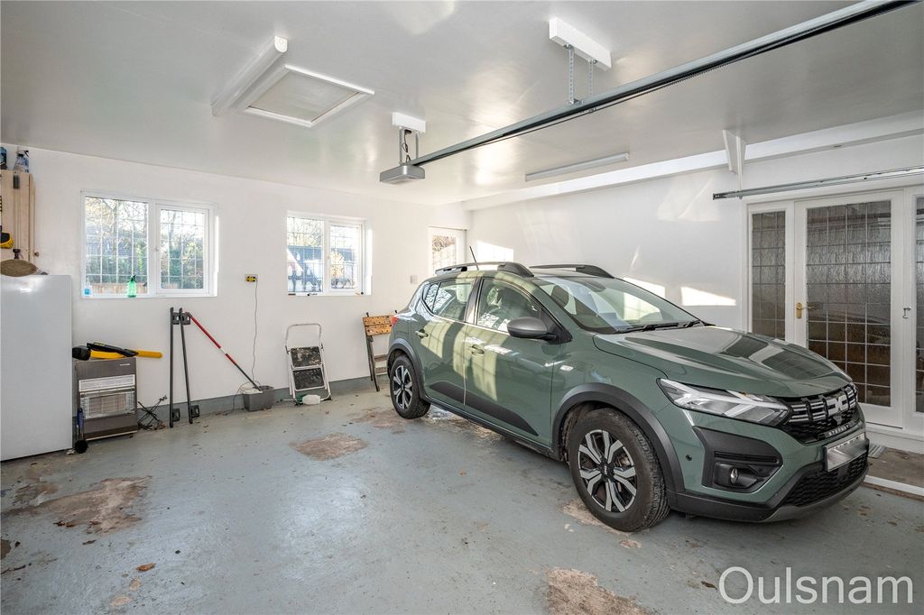 Additional image 26 of 5 bed detached house for saleBirmingham Road, Marlbrook, Bromsgrove, Worcestershire B61