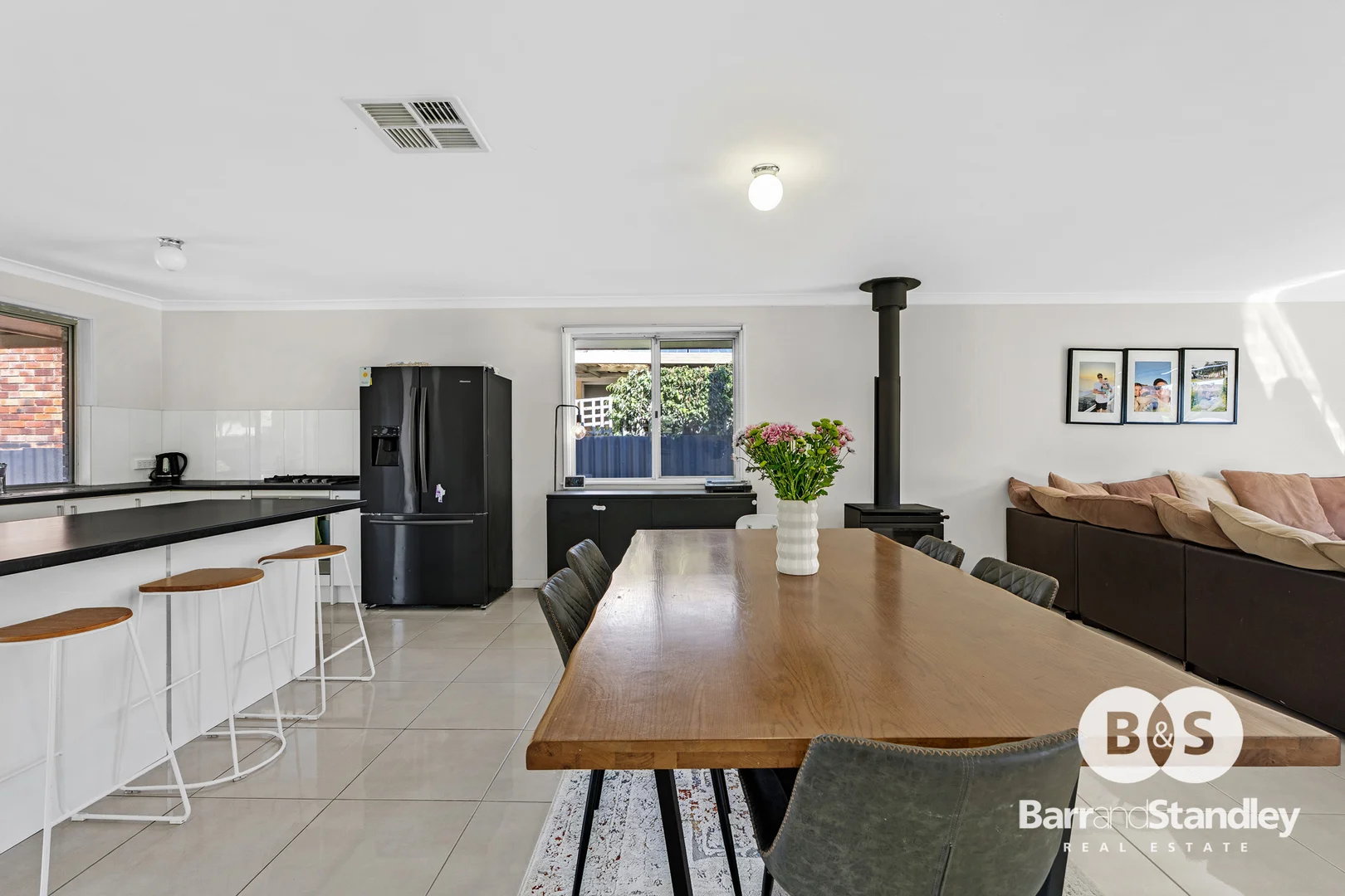 35 Murray Drive, Withers WA 6230 photo 2